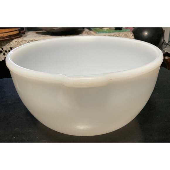 Glasbake 4 Qt White Milk Glass Mixing Bowl Sunbeam Replacement Durable Design - Picture 2 of 8